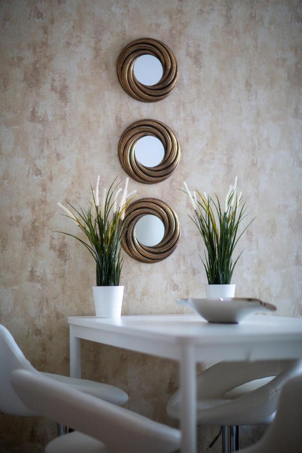 Explore Budapest From A Luxurious Cozy Apartment Eksteriør bilde